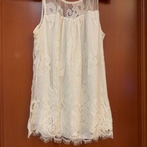 White lace tank top
